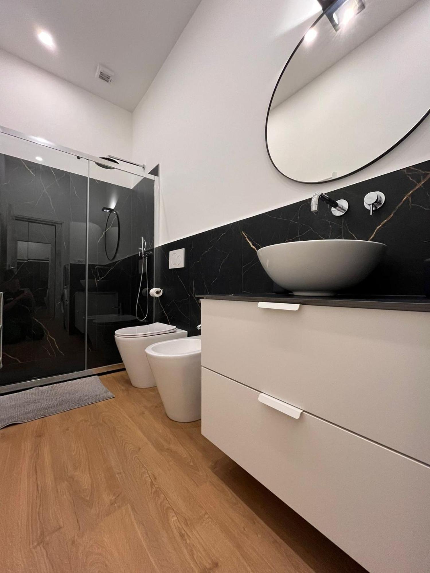Trieste Centrale Luxury Apartament In Stile Moderno エクステリア 写真