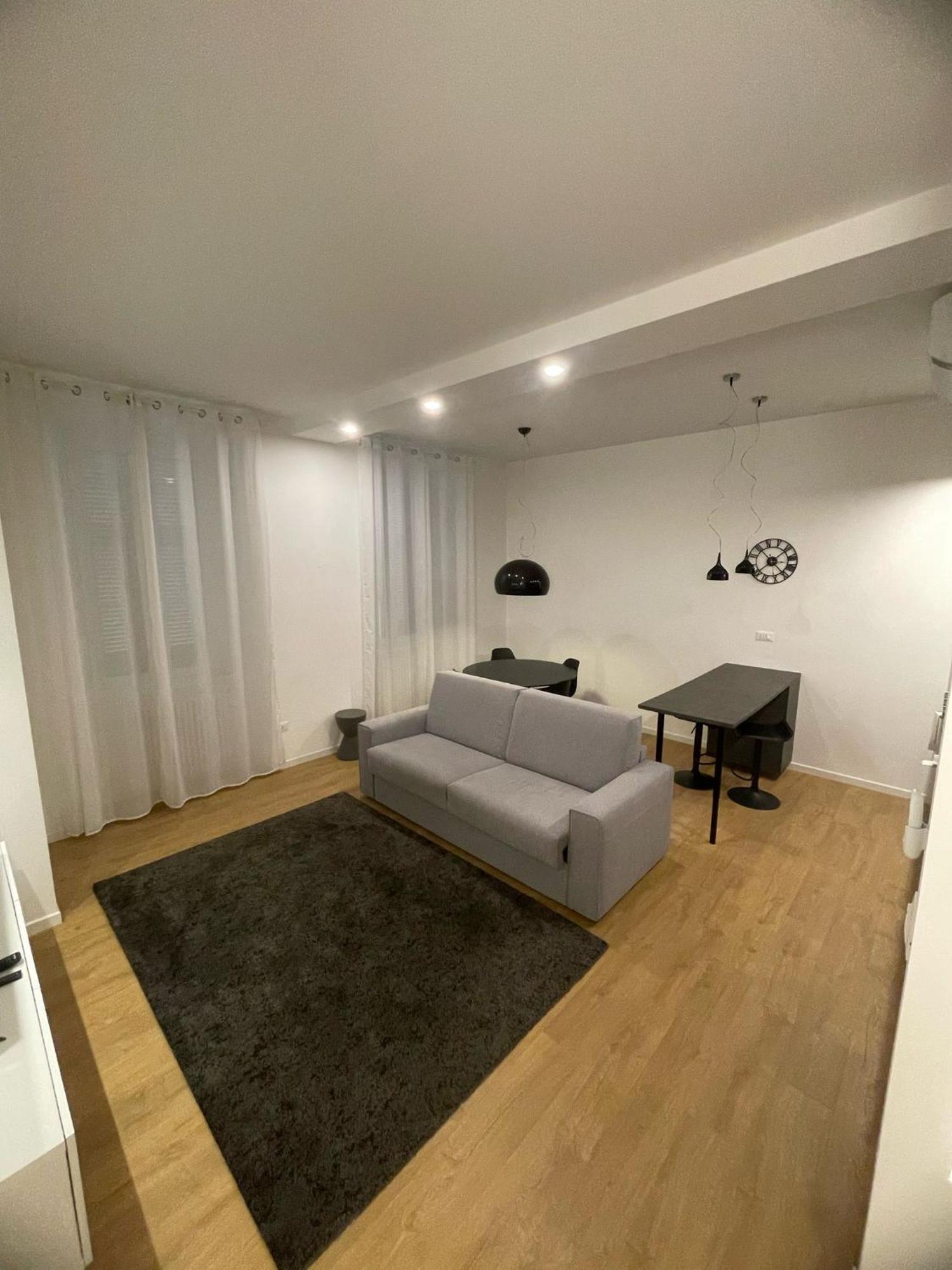 Trieste Centrale Luxury Apartament In Stile Moderno エクステリア 写真