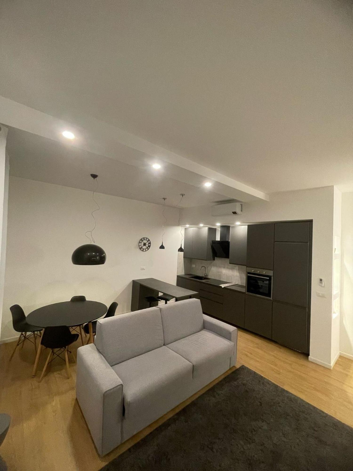 Trieste Centrale Luxury Apartament In Stile Moderno エクステリア 写真